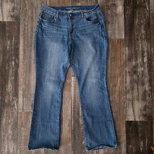 Old Navy Woman's Curvy Profile Blue Jeans Size 14